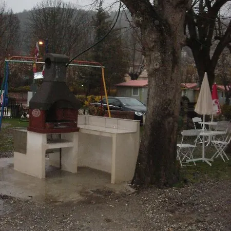 Campsite Frederic Mistral 2*