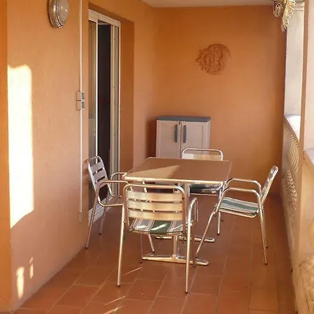 Frederic Mistral Campsite 2*